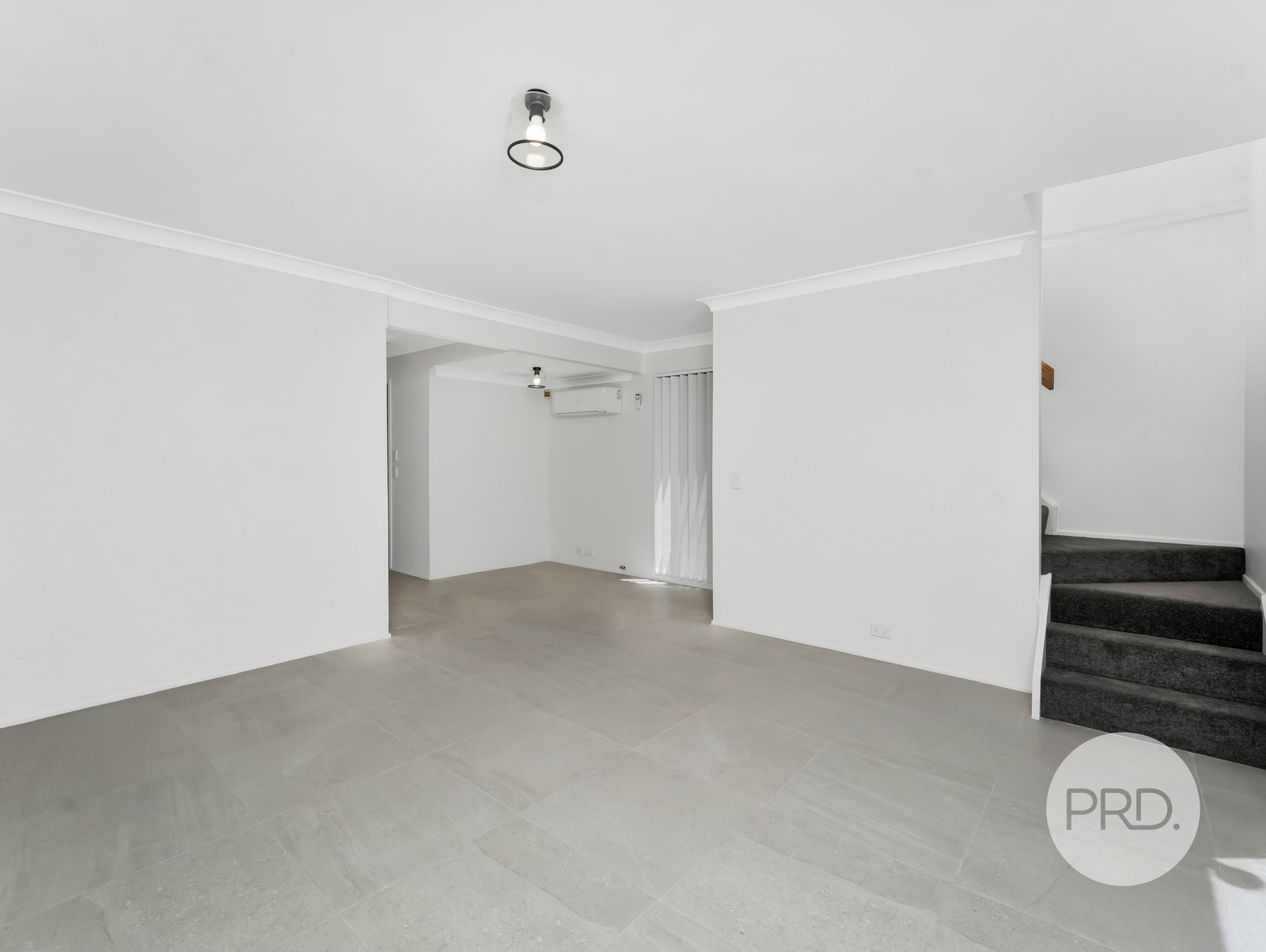 1/7 Macquarie Road INGLEBURN 4