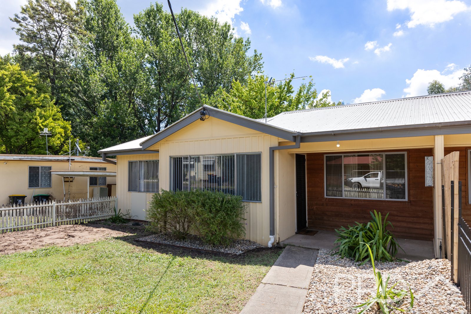 1/7 Macquarie Street TUMUT 1