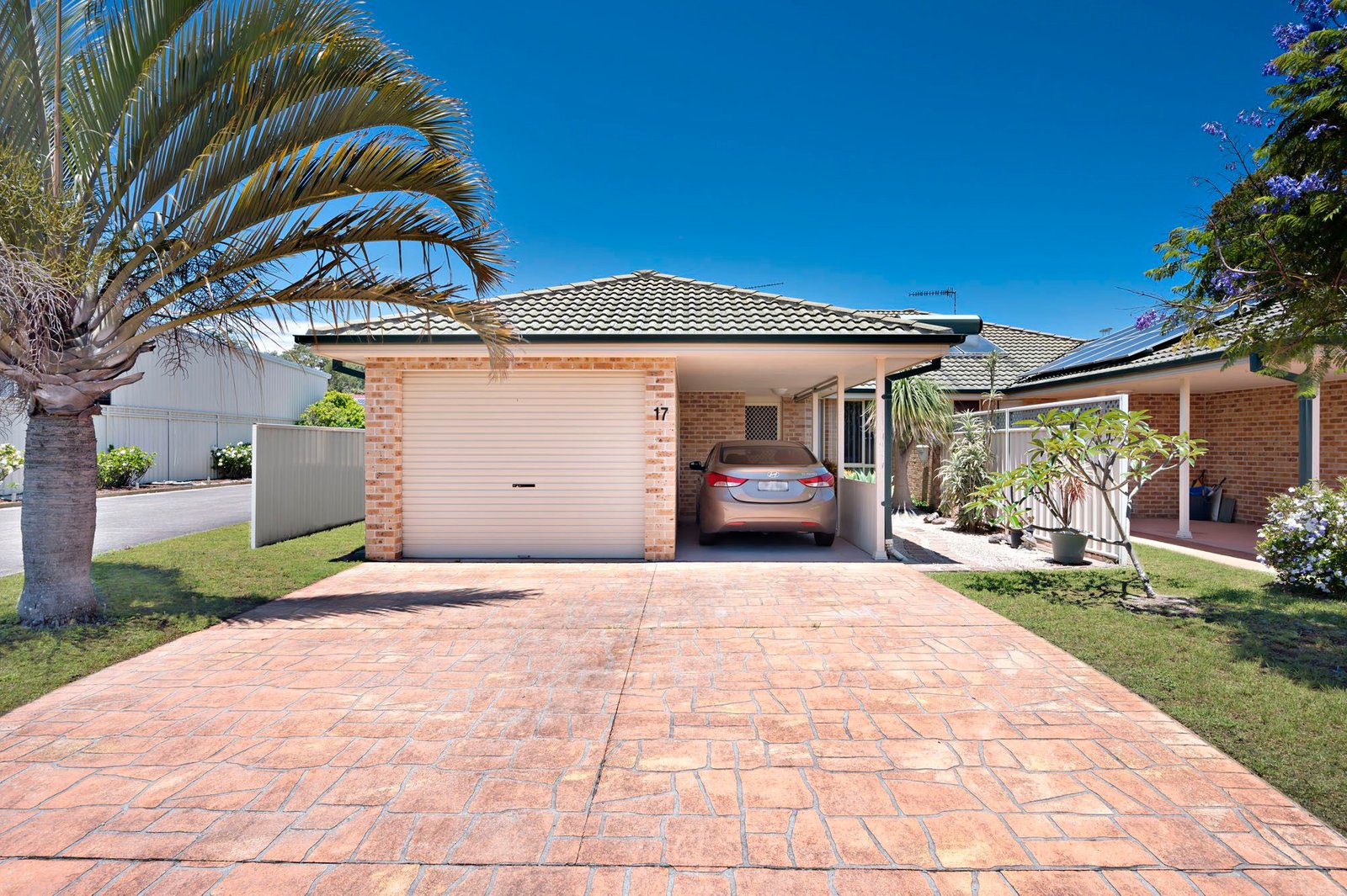 17 Mariner Crescent SALAMANDER BAY 1