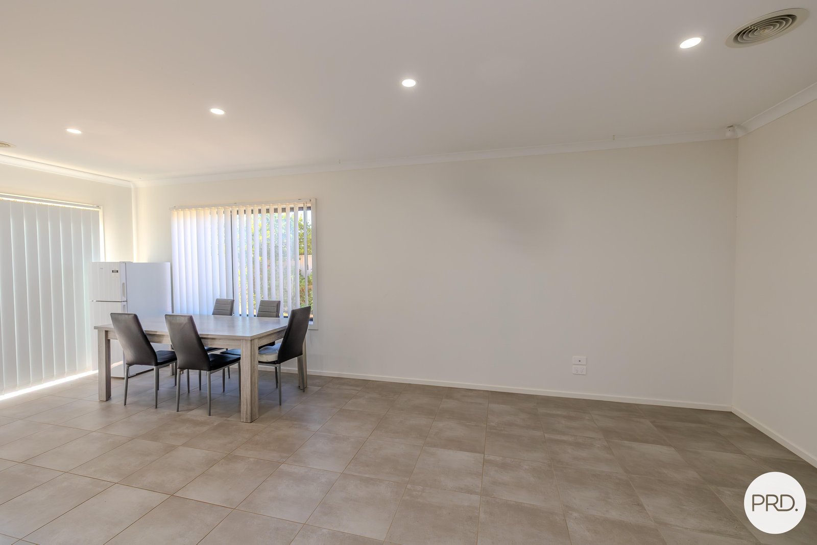 17 Mary Court ROBINVALE 12