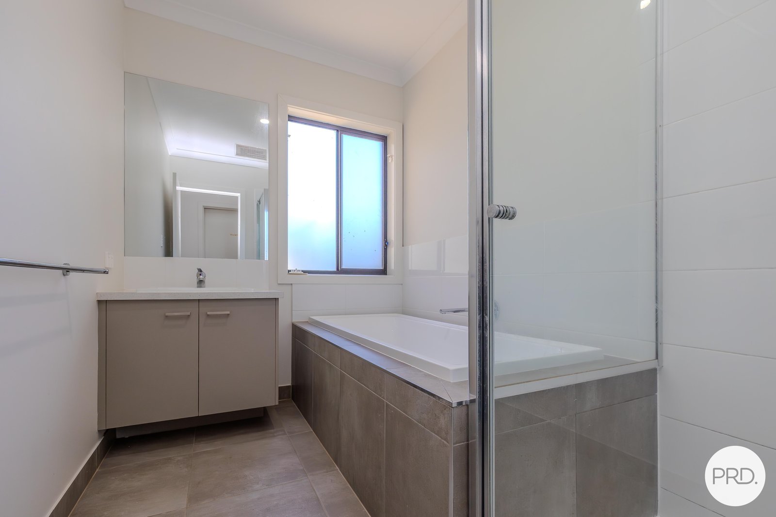 17 Mary Court ROBINVALE 18