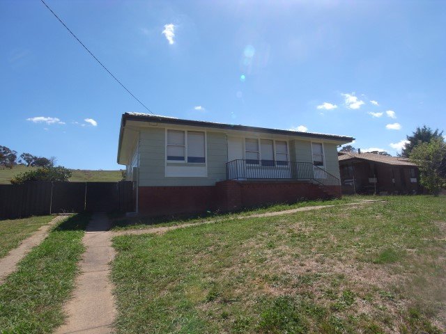 17 Mate St  TUMBARUMBA 1