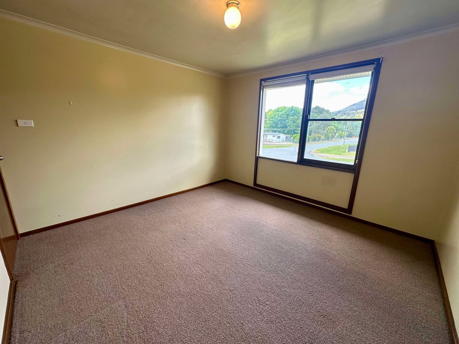 17 Mate St  TUMBARUMBA 5