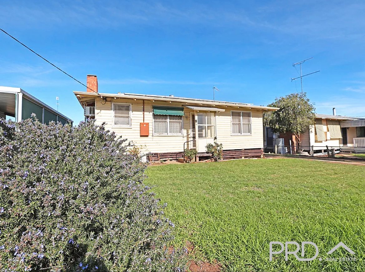 17 Matheson Street OUYEN 1