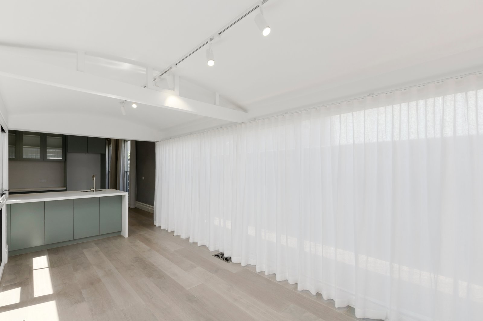 Real Estate and Property in 17 Mathoura Road, Toorak, VIC