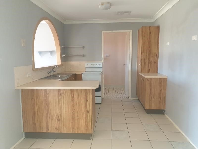 17 Maxwell Street TAMWORTH 3