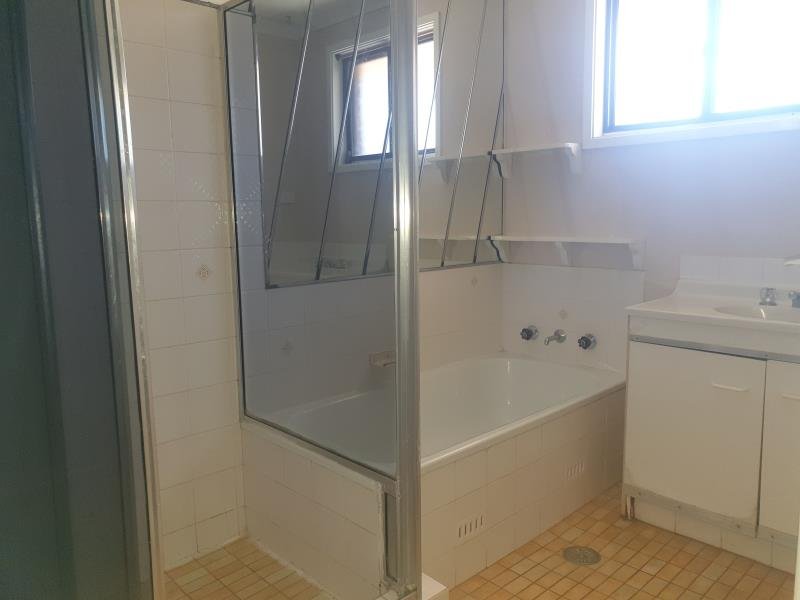 17 Maxwell Street TAMWORTH 6