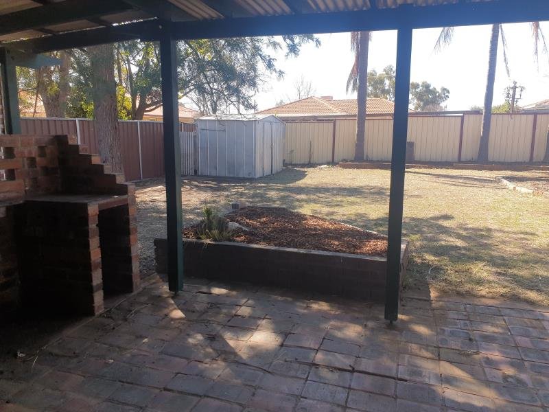 17 Maxwell Street TAMWORTH 9