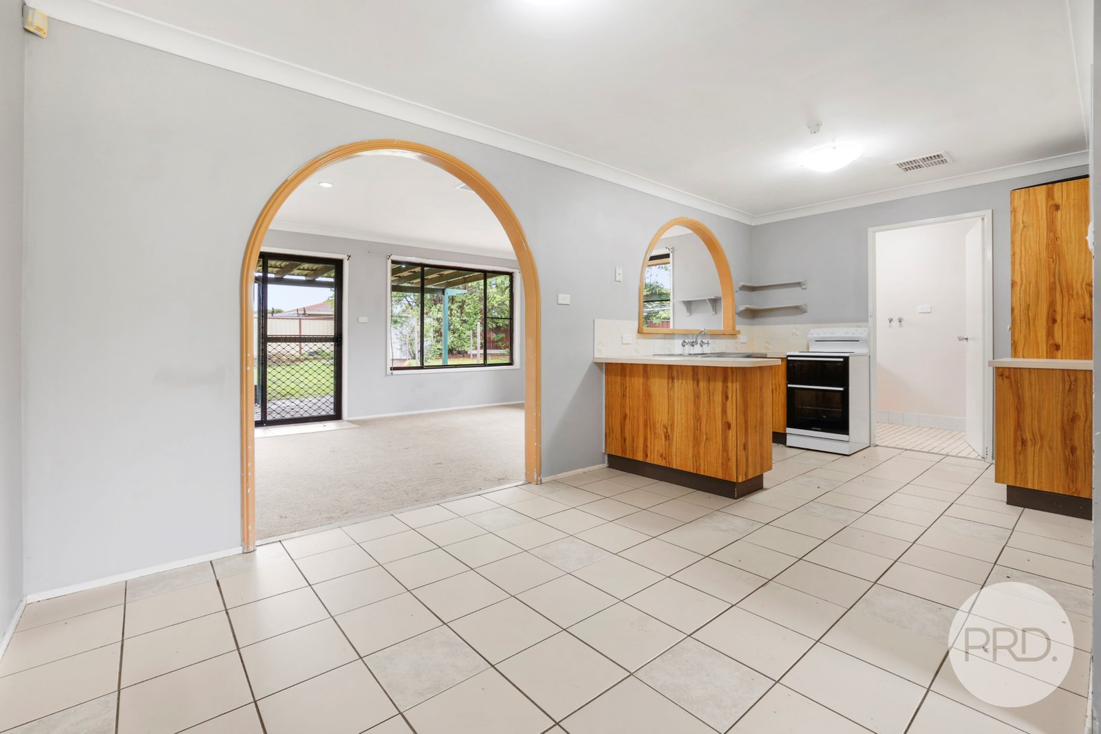 17 Maxwell Street TAMWORTH 4