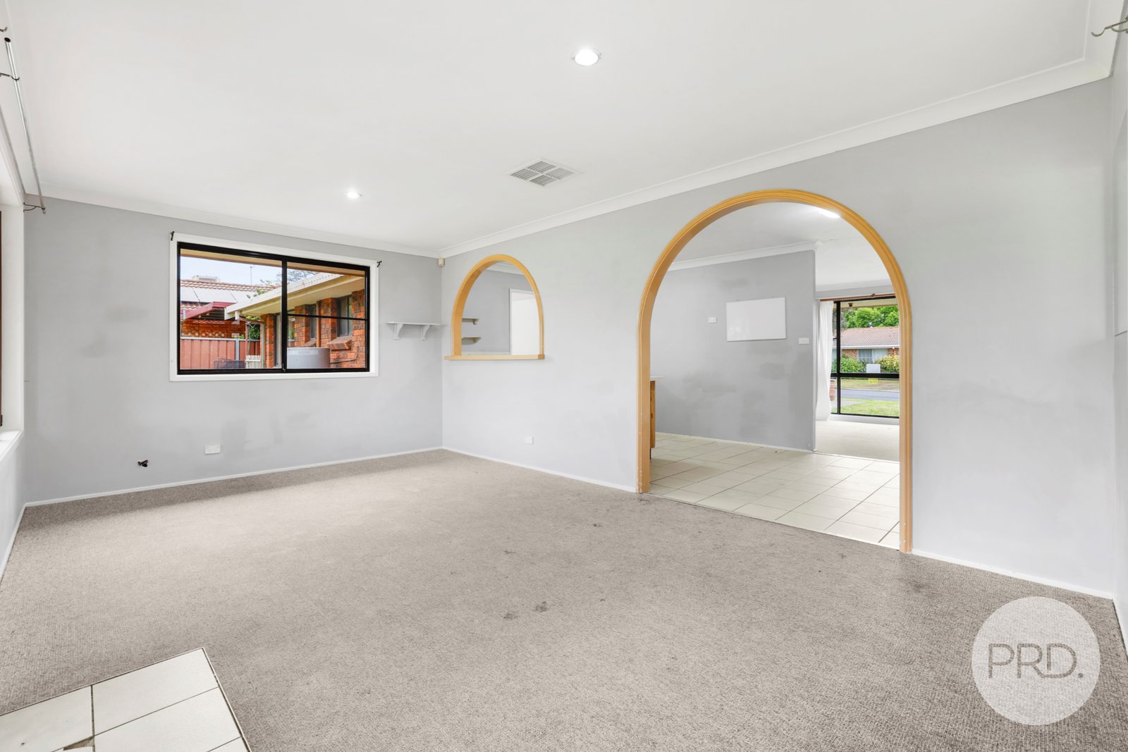 17 Maxwell Street TAMWORTH 9