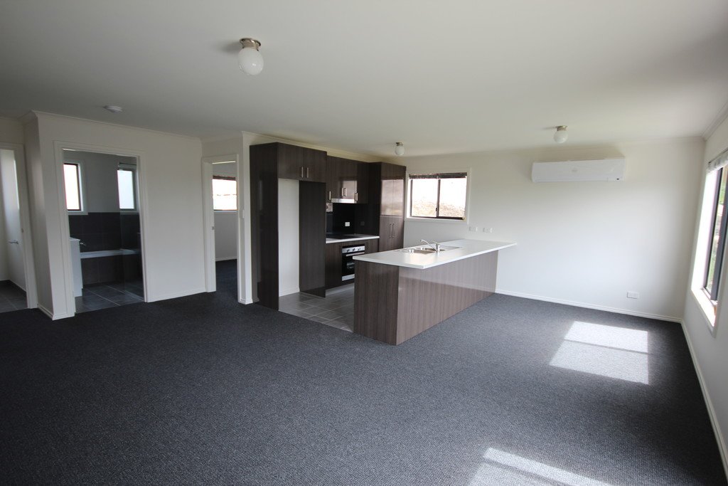 17 McGill Rise CLAREMONT 3