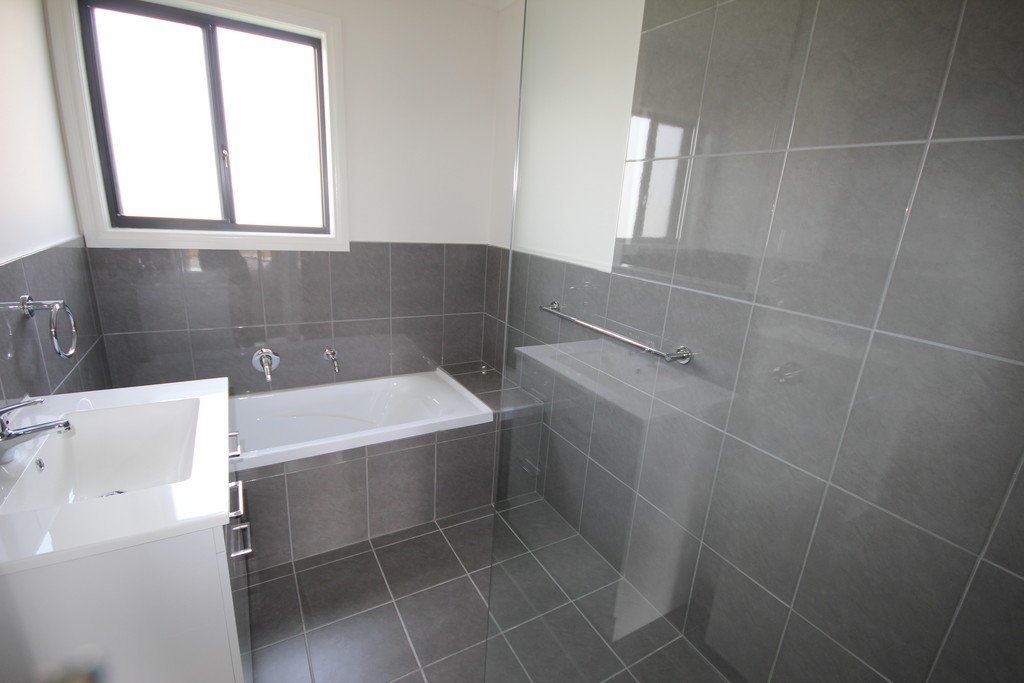 17 McGill Rise CLAREMONT 5