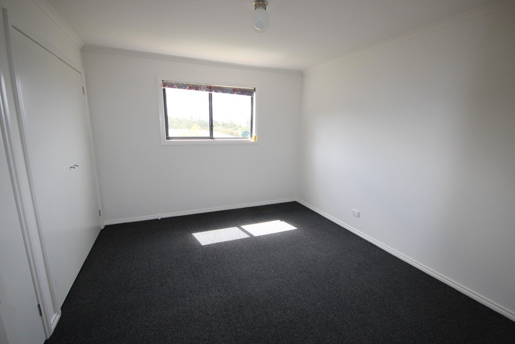 17 McGill Rise CLAREMONT 8