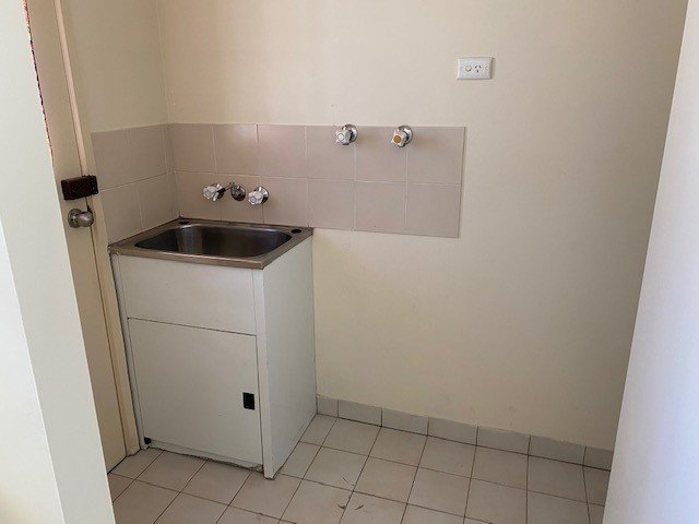 1/7 Melinda Street SOUTHPORT 9