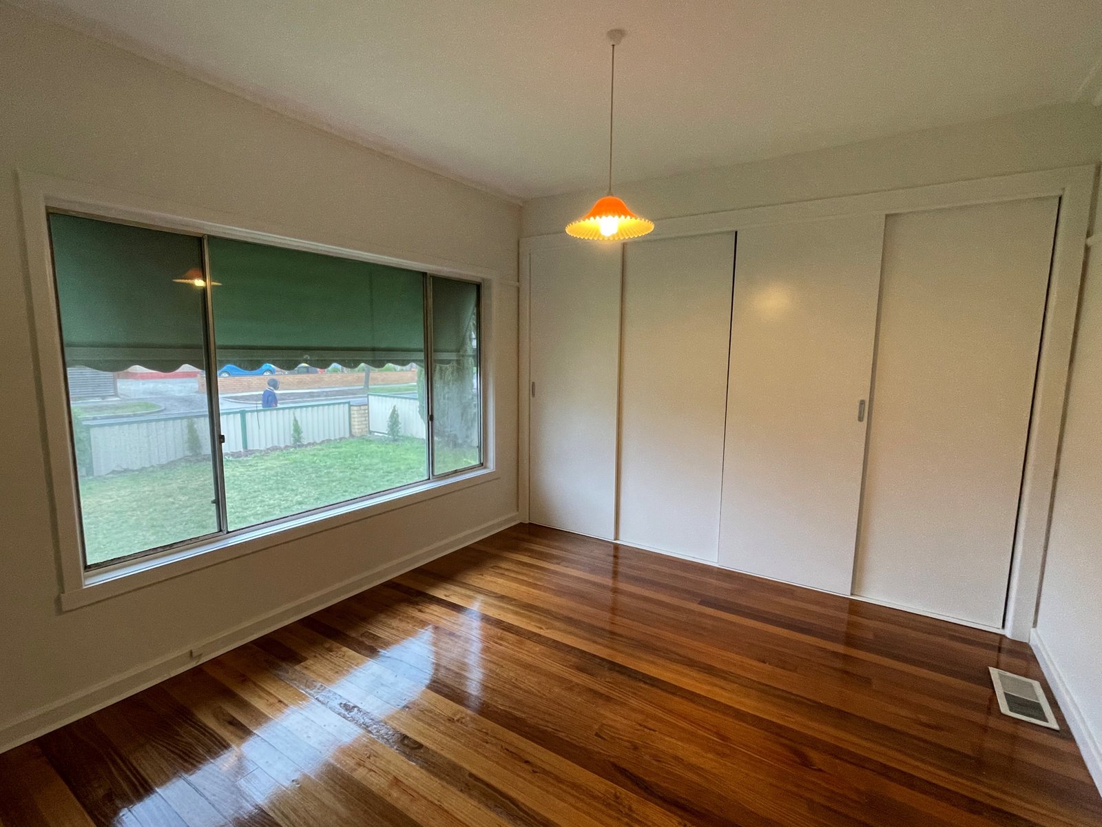 Gallery: 1/7 Mimosa Avenue