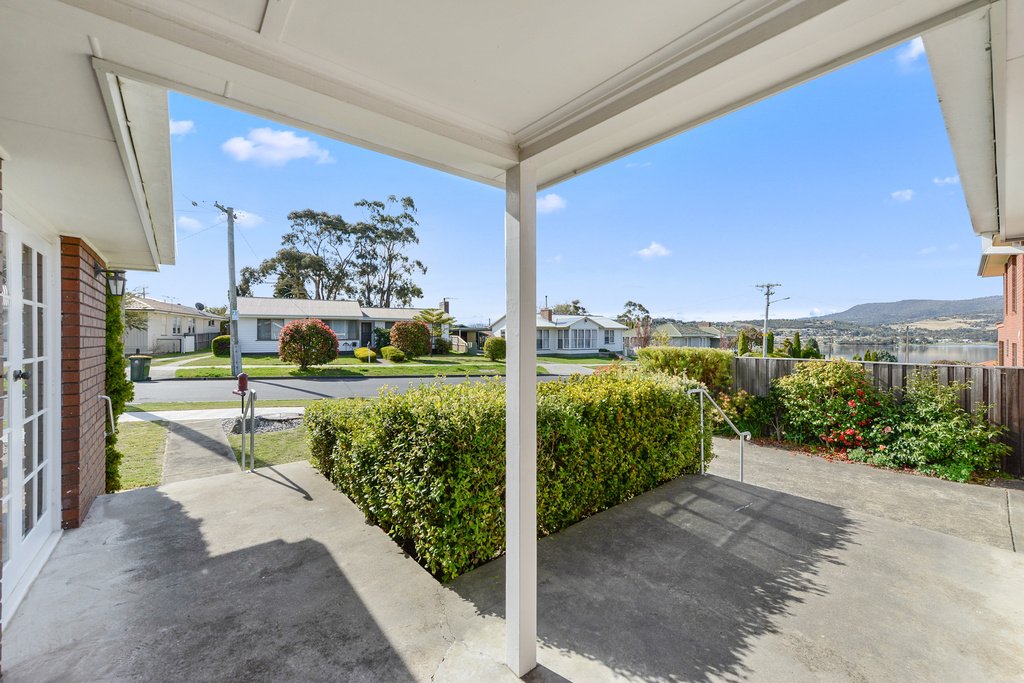 17 Mitcham Road CLAREMONT 14