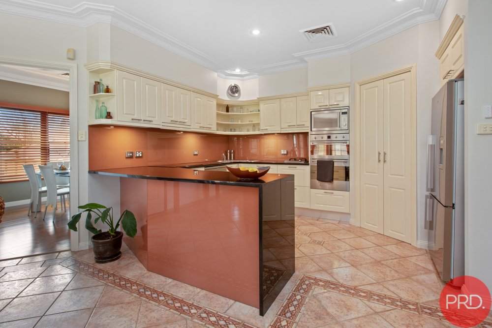 17 Moorea Close ASHTONFIELD 8