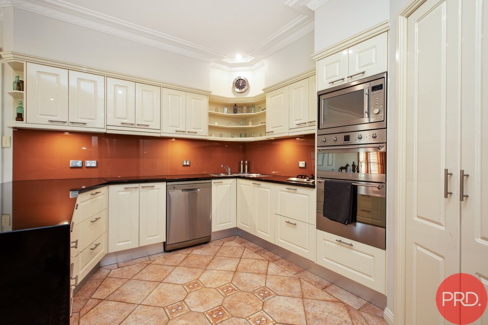 17 Moorea Close ASHTONFIELD 9