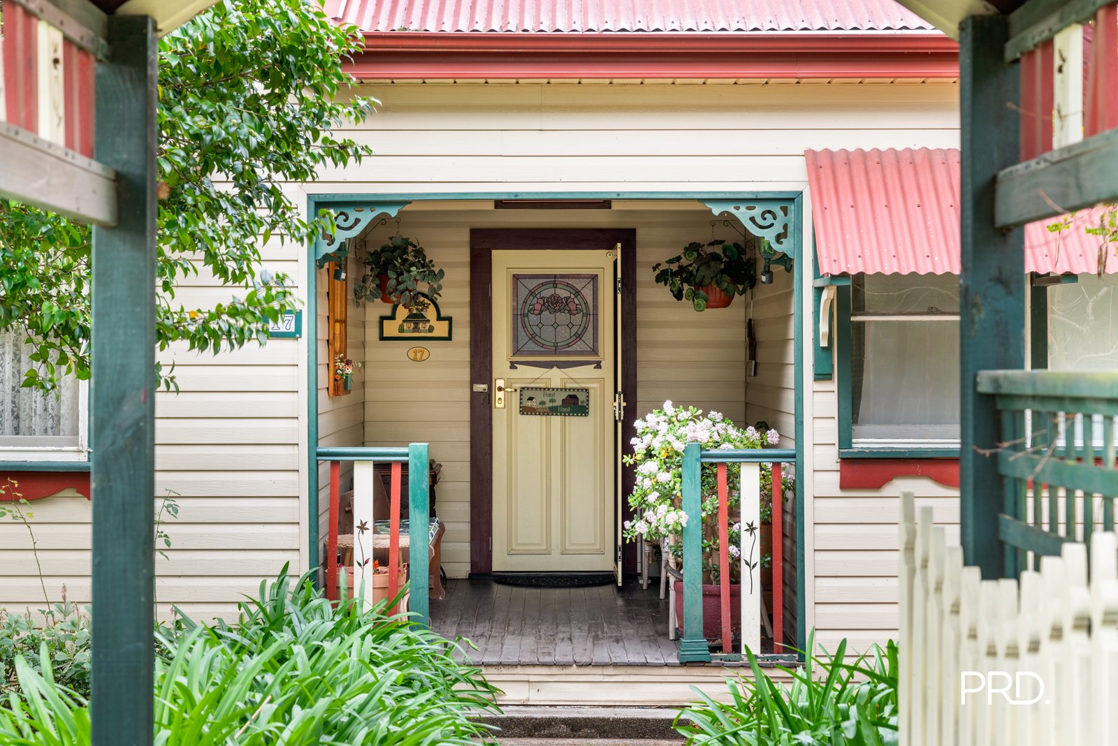 17 Moorecourt Avenue SPRINGWOOD 3