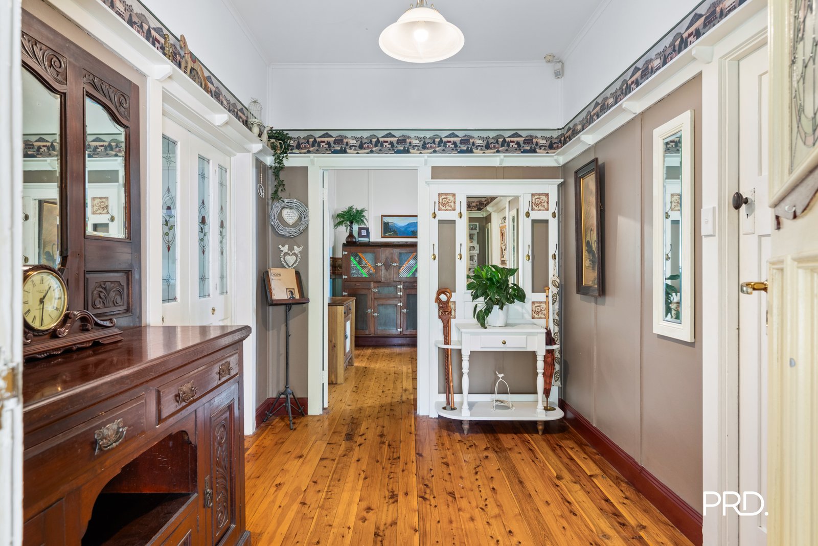 17 Moorecourt Avenue SPRINGWOOD 4