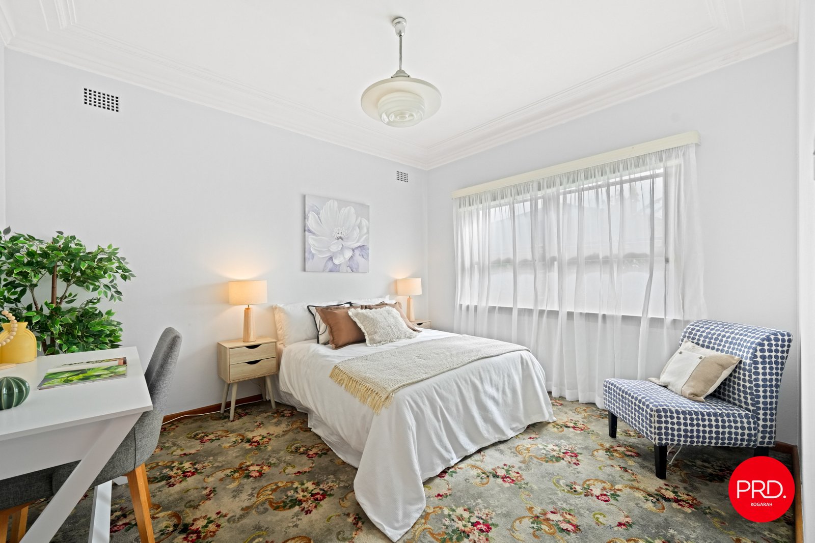 17 Moorefield Avenue KOGARAH 6