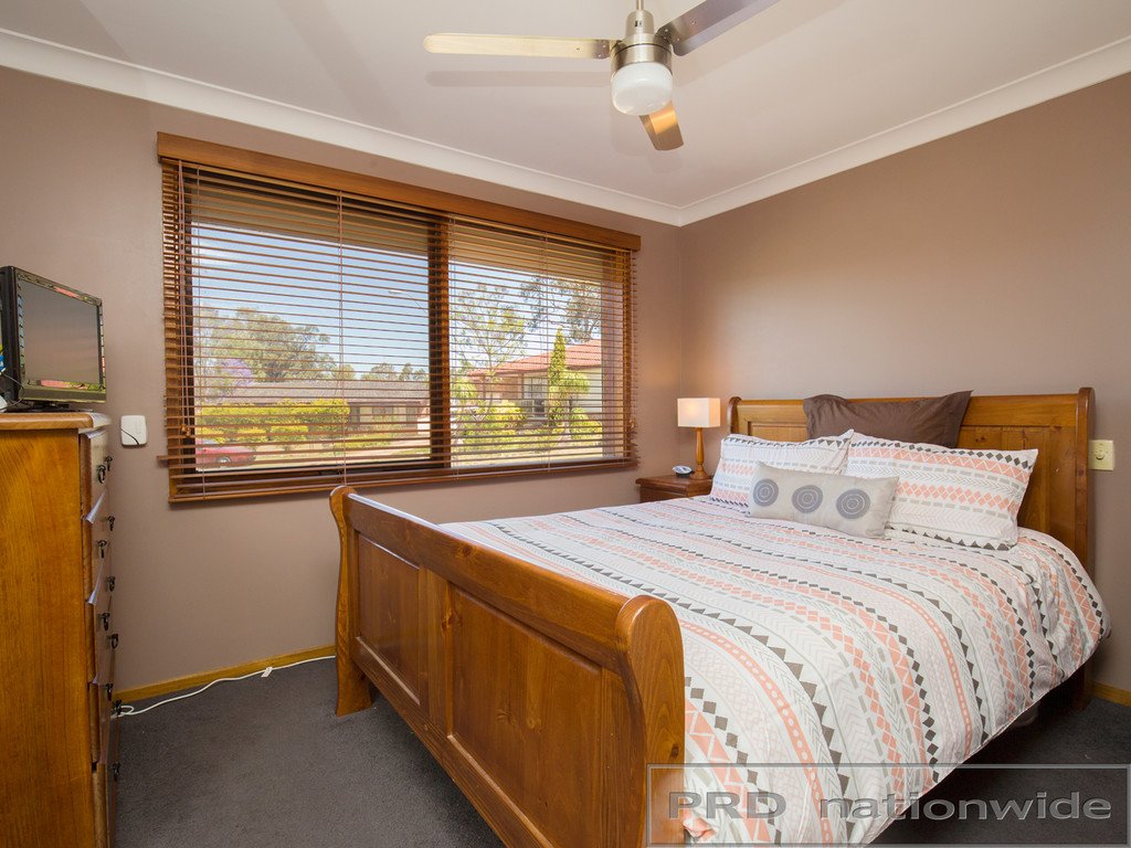 17 Moran Close METFORD 12