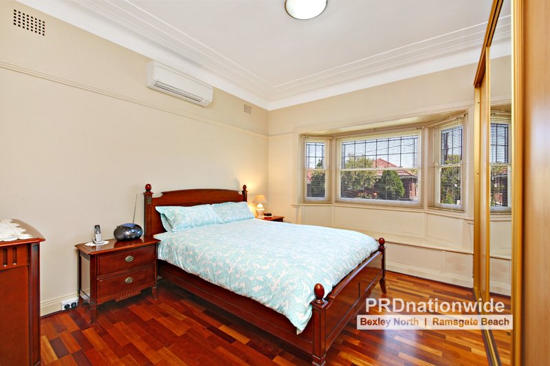 17 Moreton Street KINGSGROVE 5