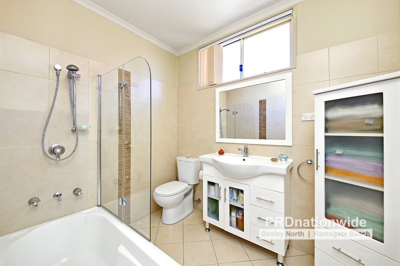 17 Moreton Street KINGSGROVE 6