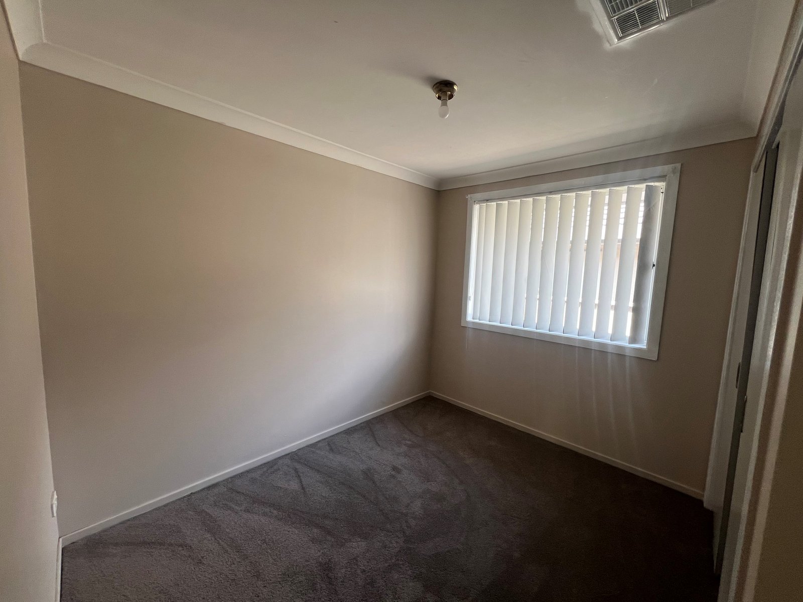 17 Morilla Street TAMWORTH 8