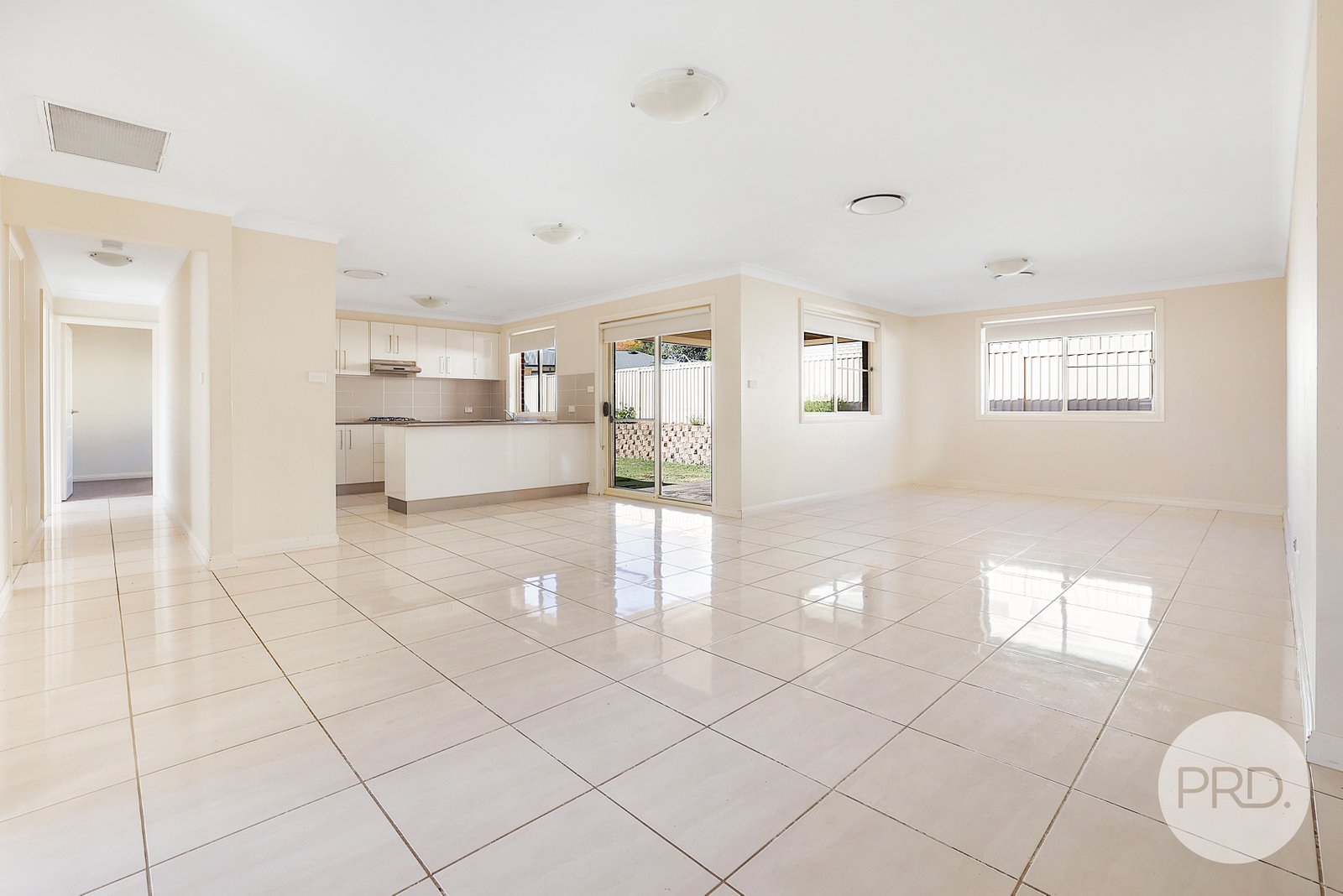 17 Mountain Gum Road TAMWORTH 2