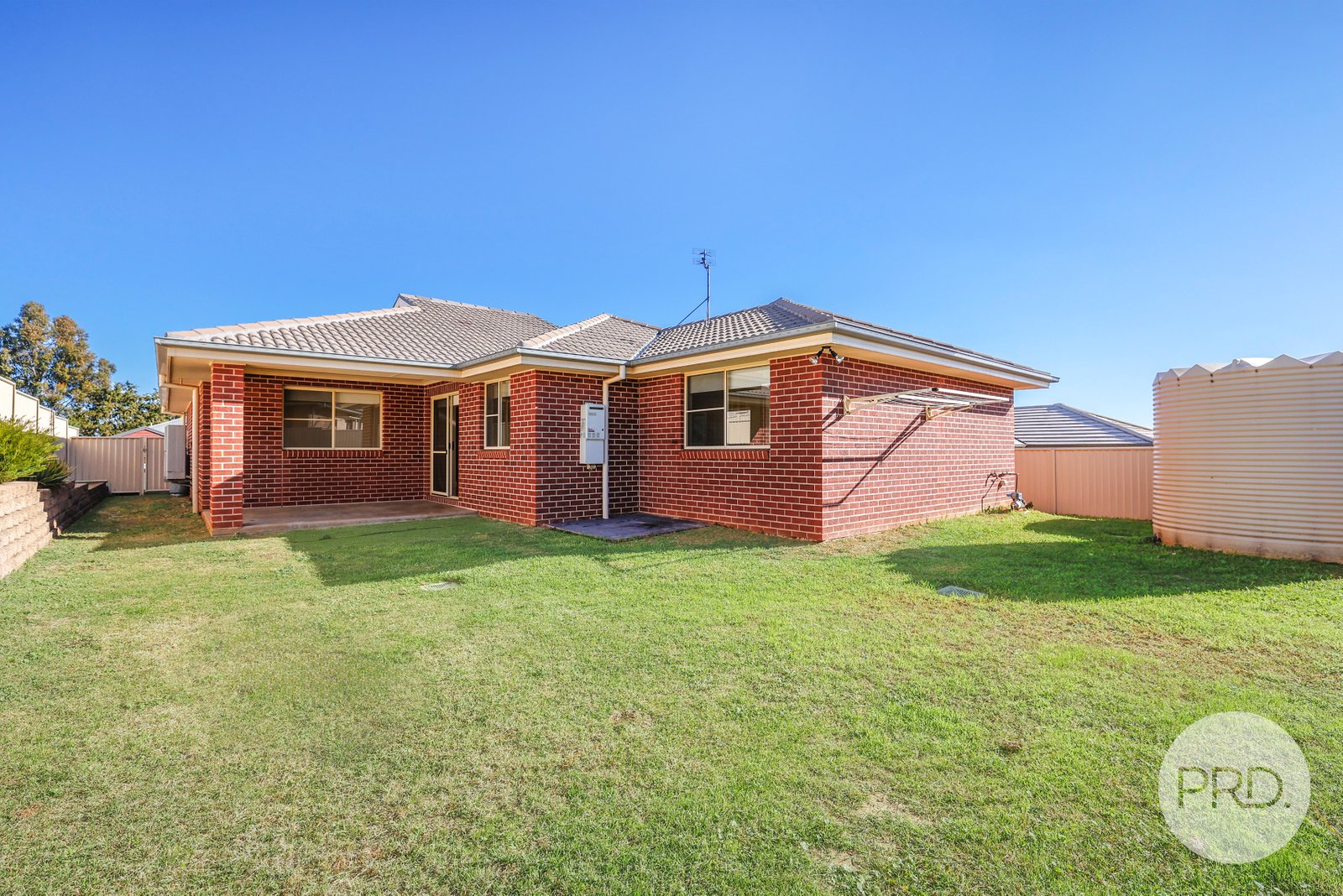 17 Mountain Gum Road TAMWORTH 15