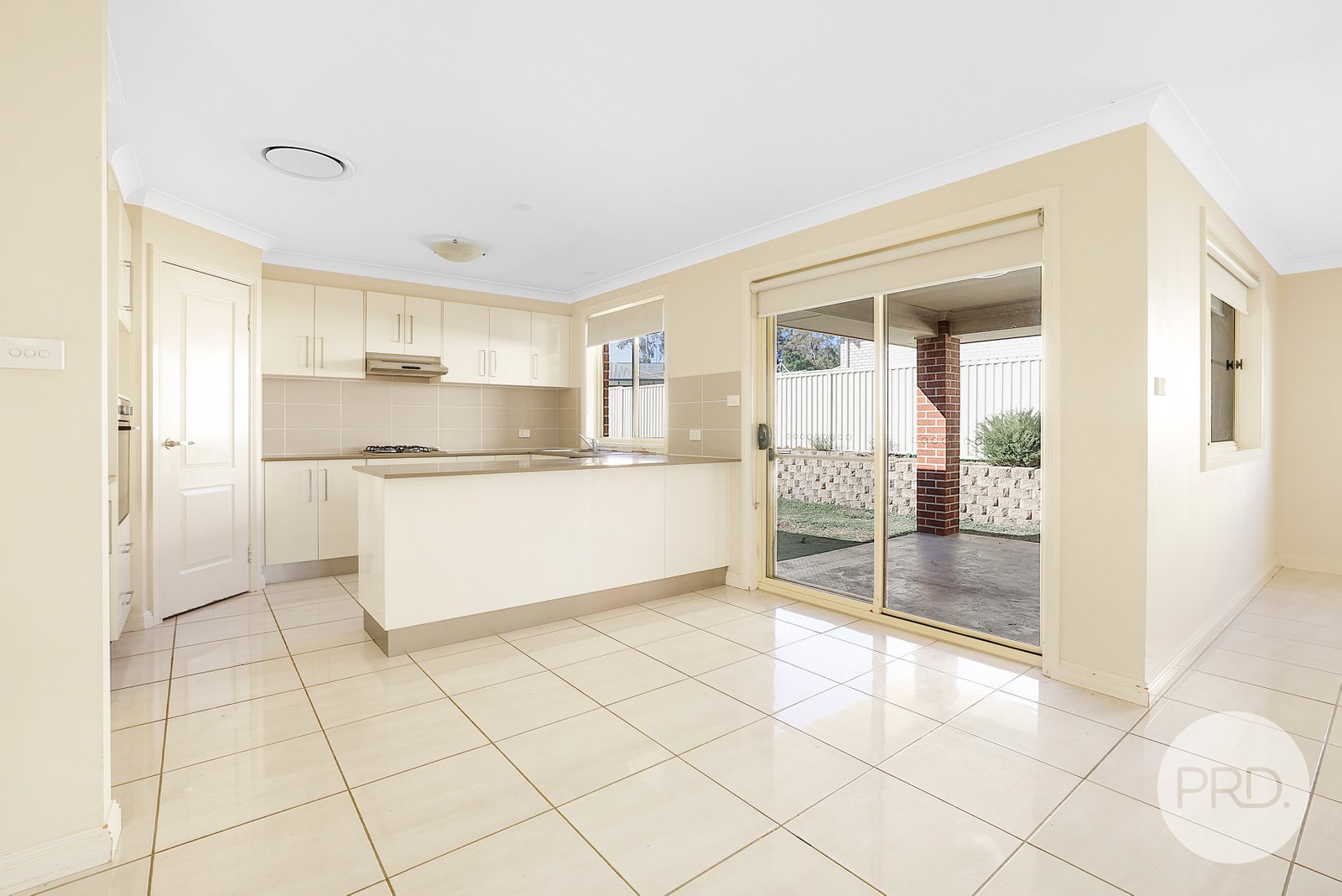 17 Mountain Gum Road TAMWORTH 7