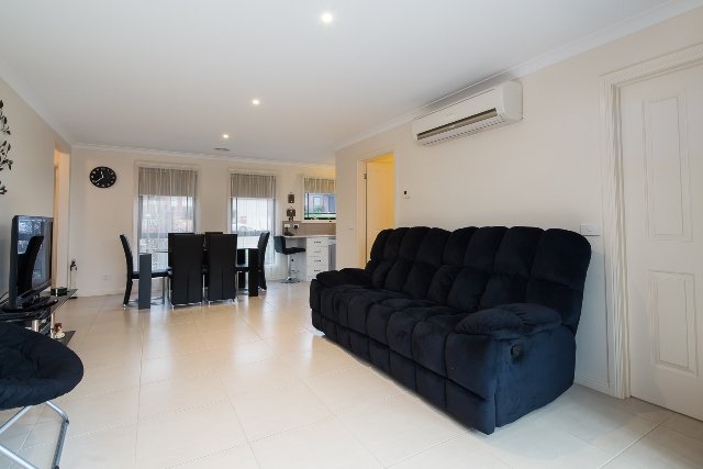 17 Muller Court MOUNT CLEAR 4