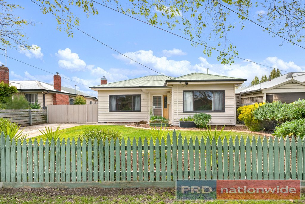 17 Munro Street ALFREDTON 1