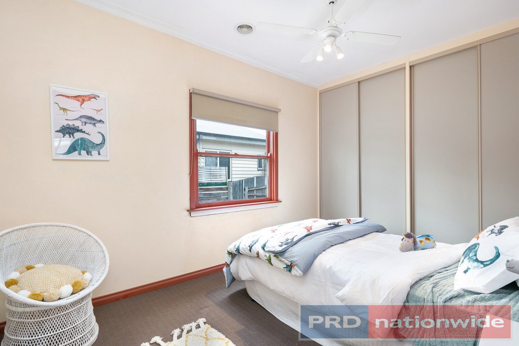 17 Munro Street ALFREDTON 11