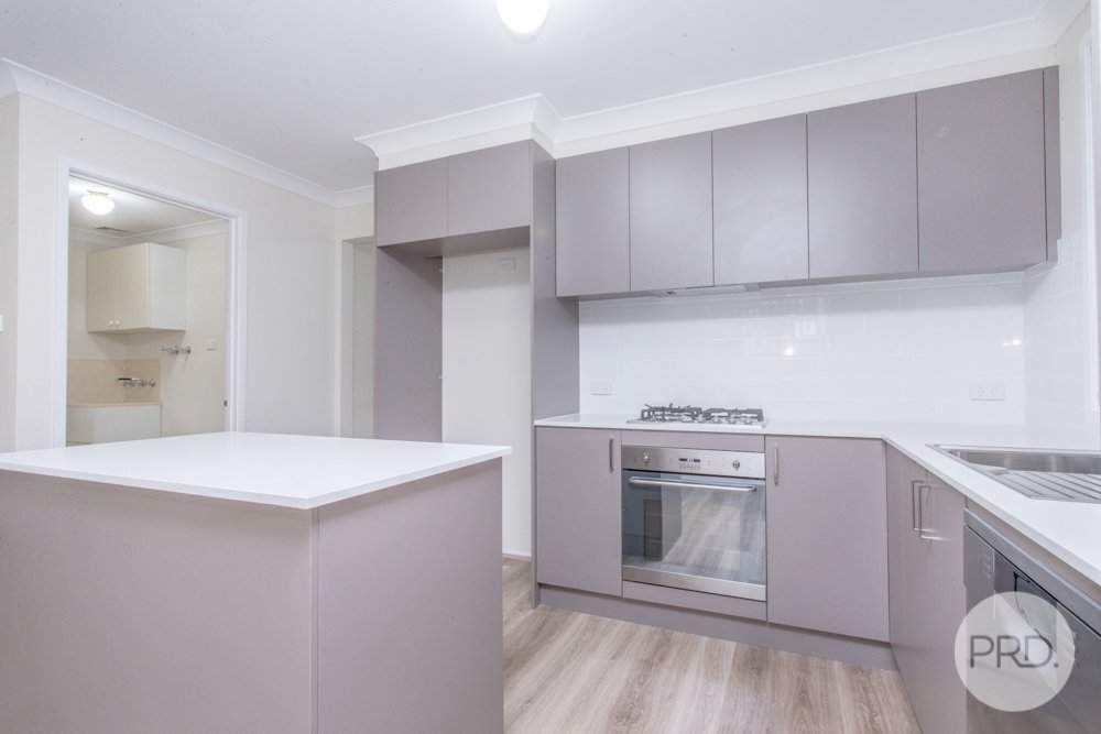 17 Musselburgh Close GLENMORE PARK 3