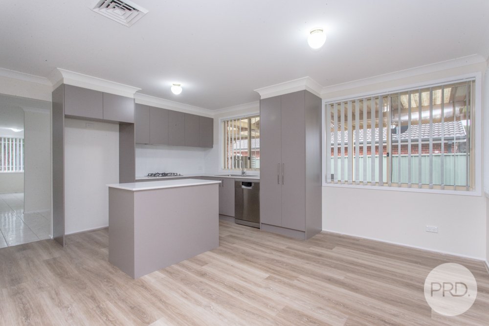 17 Musselburgh Close GLENMORE PARK 5