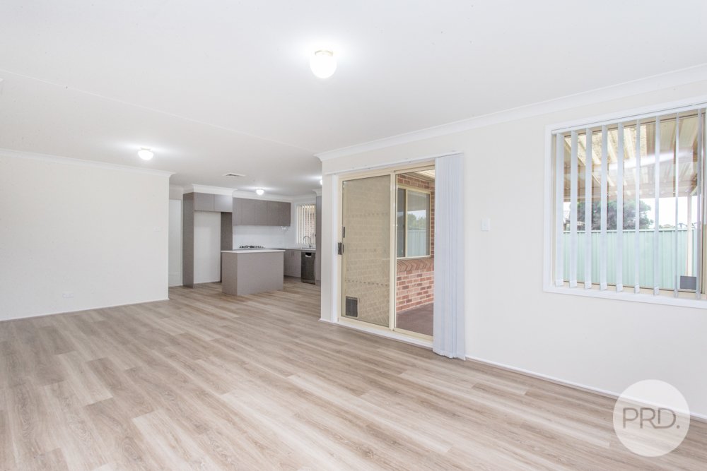 17 Musselburgh Close GLENMORE PARK 7
