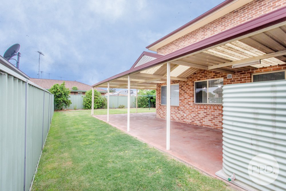 17 Musselburgh Close GLENMORE PARK 18