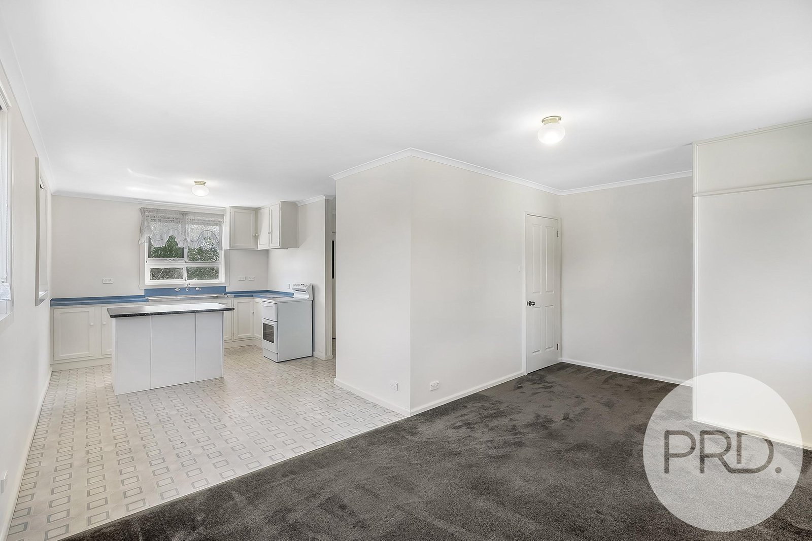 17 Myella Street BERRIEDALE 3