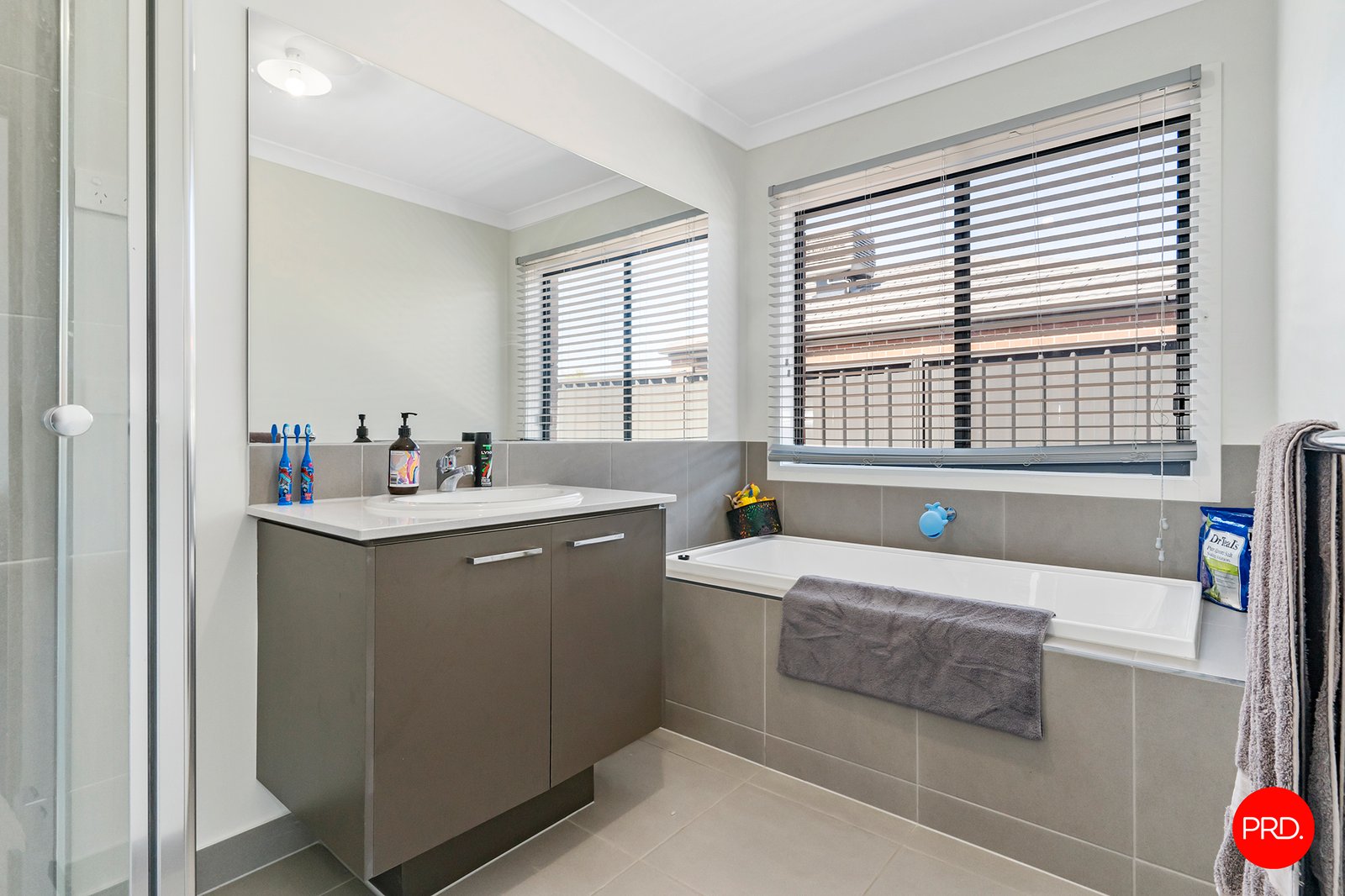 17 Namatjira Boulevard HUNTLY 27
