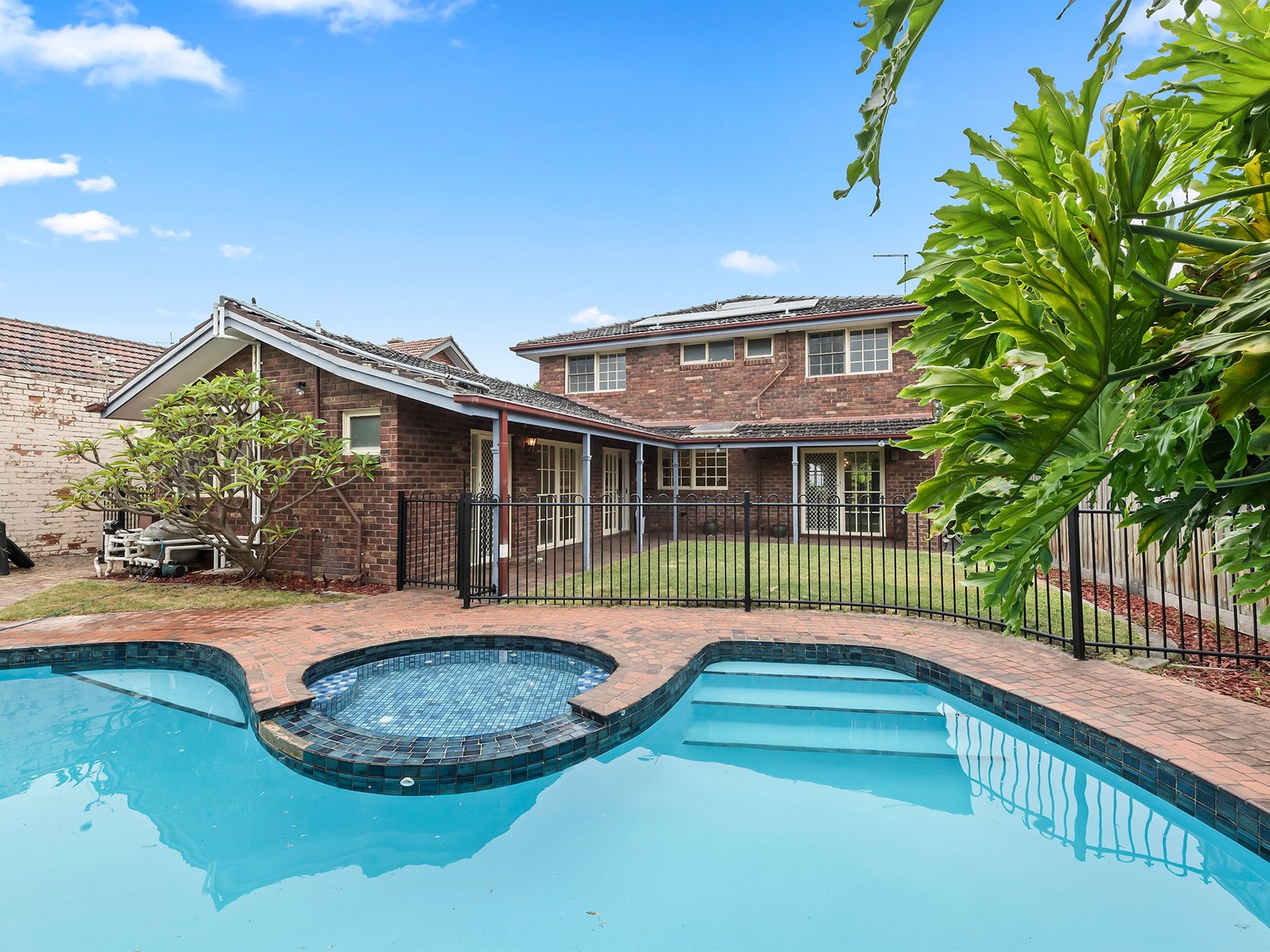 Gallery: 17 Naples Road