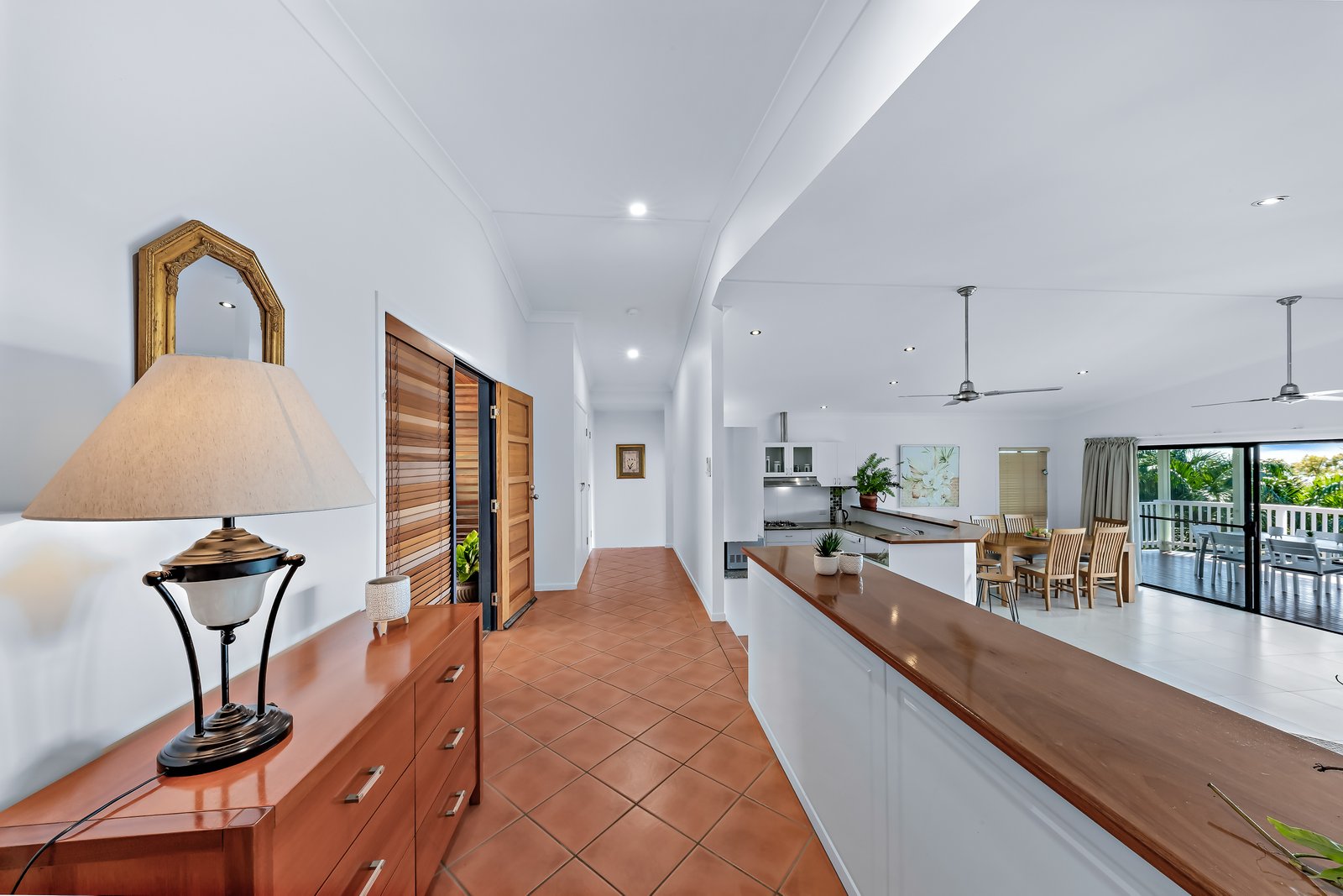 17 Nara Avenue AIRLIE BEACH 8