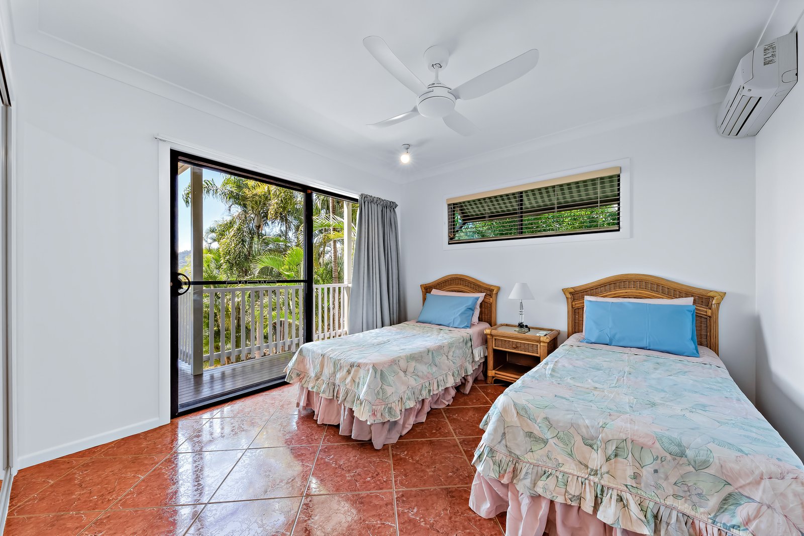 17 Nara Avenue AIRLIE BEACH 22