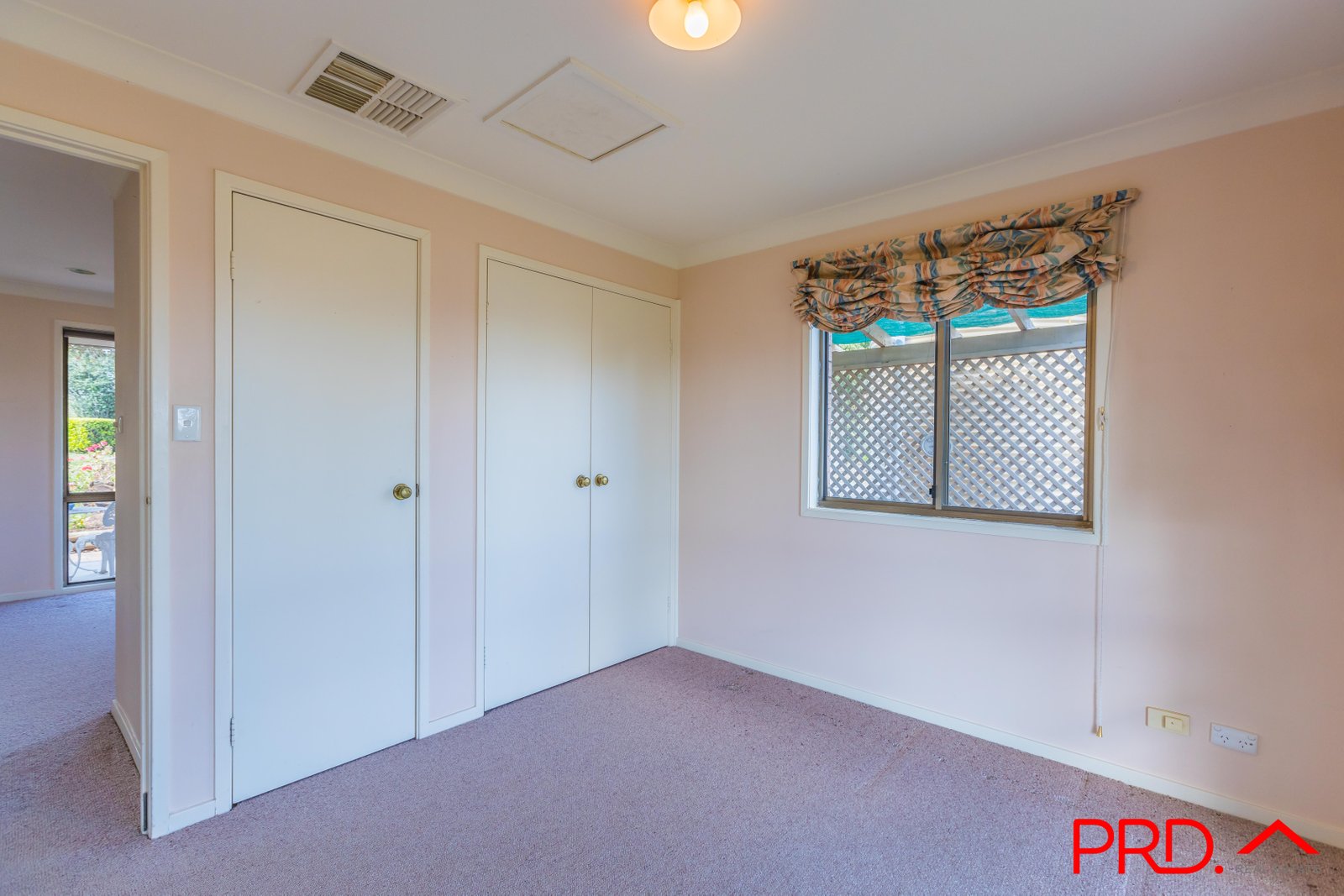 17 Nelson Crescent TAMWORTH 28