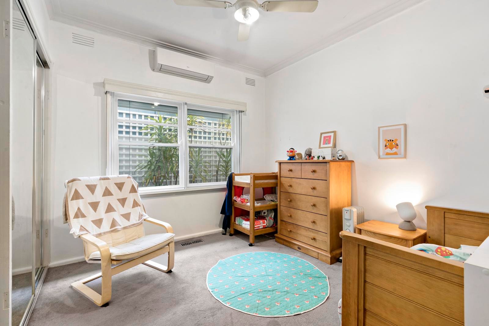 Real Estate and Property in 17 Nepean Highway, Elsternwick, VIC