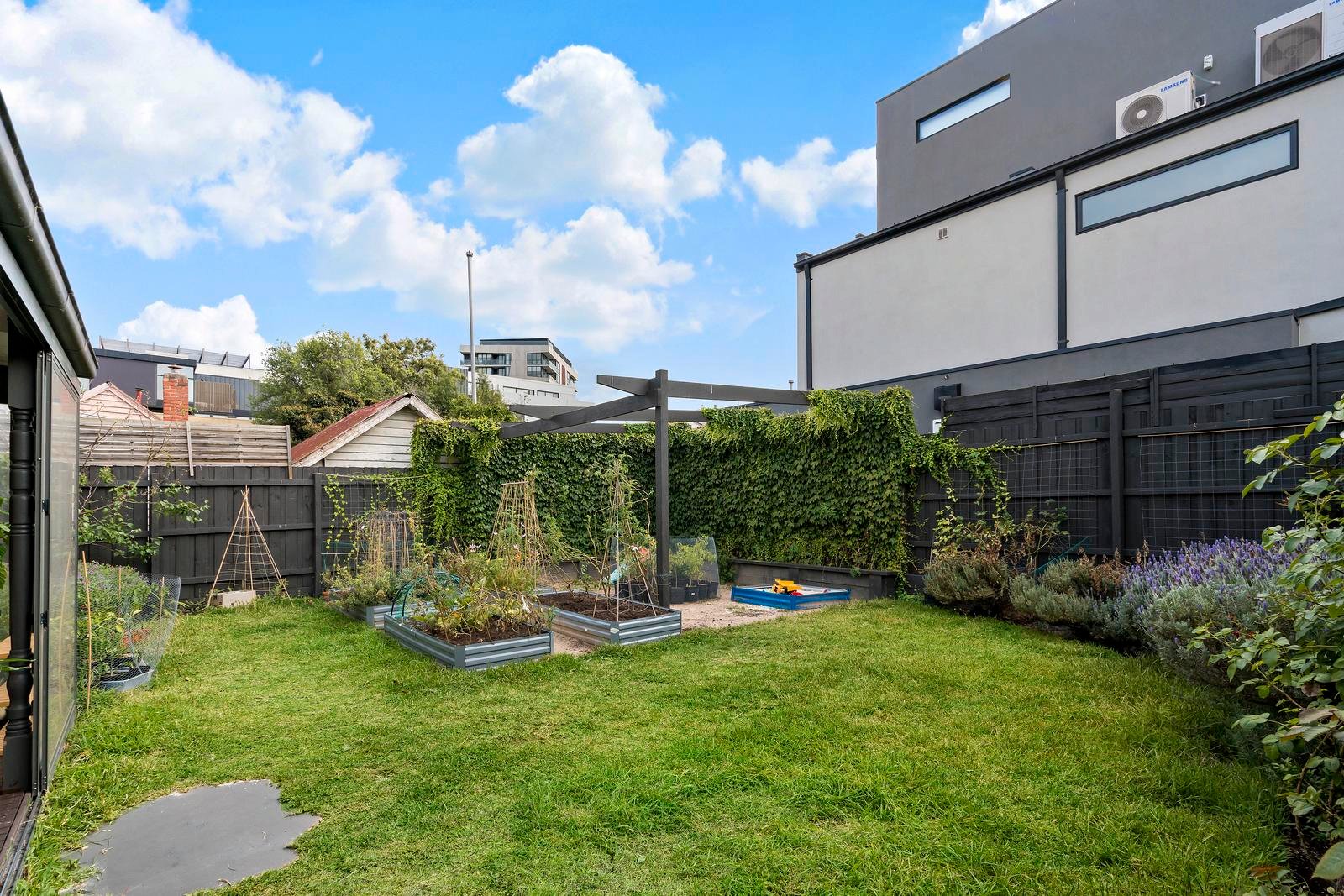 Real Estate and Property in 17 Nepean Highway, Elsternwick, VIC