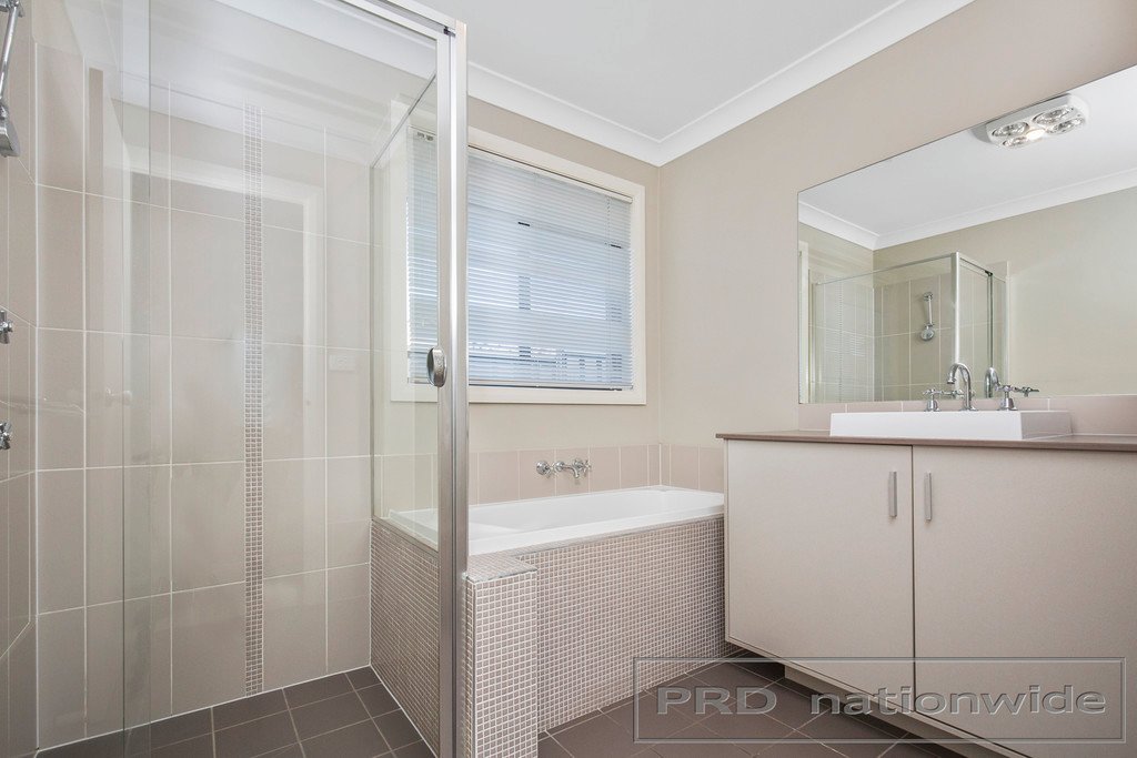 17 Nicolena Avenue RUTHERFORD 14