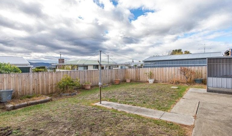 17 O'Brien Street GLENORCHY 11