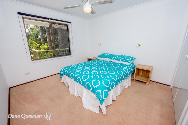 17 Ocean Beach Road SHOAL BAY 19
